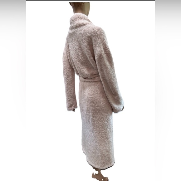 Pottery Barn Pink Plush Robe Wrap Style - Picture 5 of 16